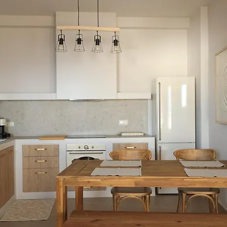 בית נופש Captain's Koutsi Aprovaton