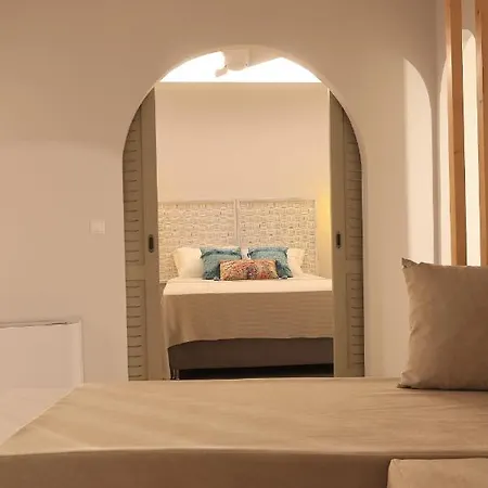 Captain's Koutsi Holiday home *