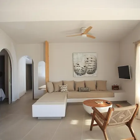 Captain's Koutsi Holiday home *