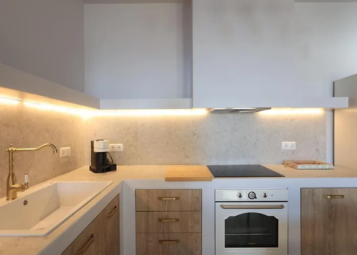 Captain's Koutsi Aprovaton